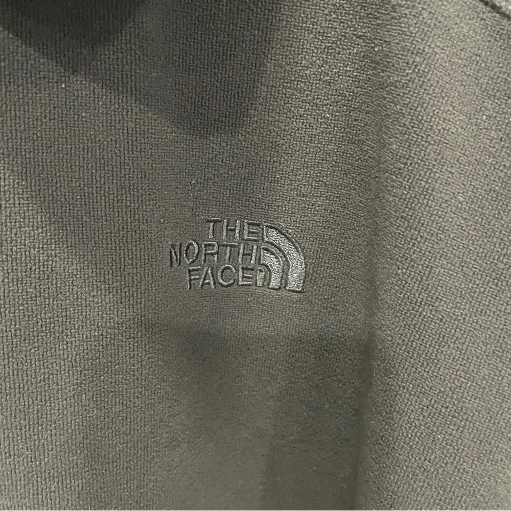 The North Face Grey Fleece 1/4 Zip Pullover